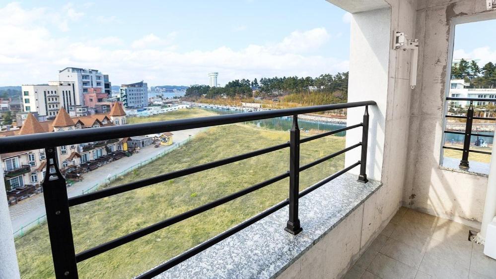 Gangneung Gangmun Stay New Exterior photo