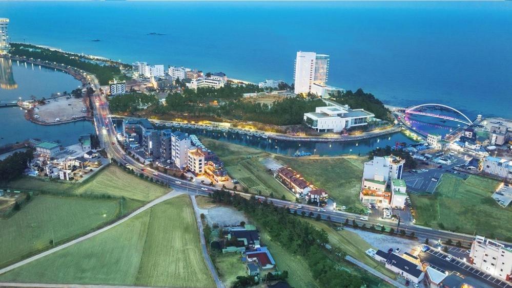 Gangneung Gangmun Stay New Exterior photo